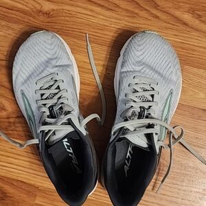 Altra Torin 6 Women's Gray Running Shoes